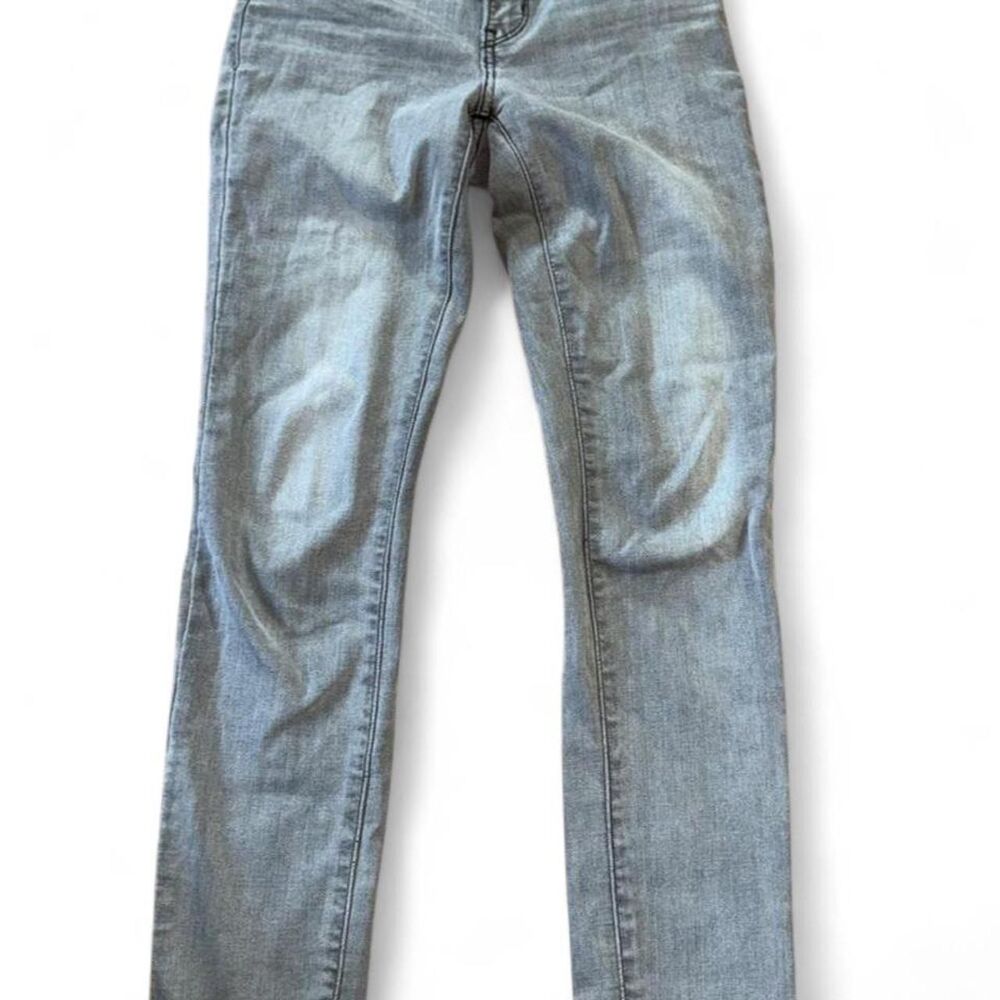 Levi-s Women's Blue and Grey Jeans